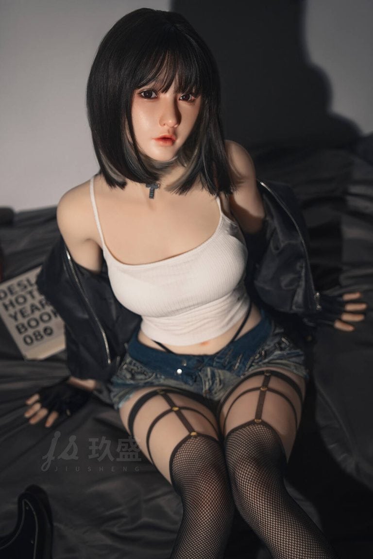 148cm/4ft10 B-cup Silicone Head Sex Doll – Betty