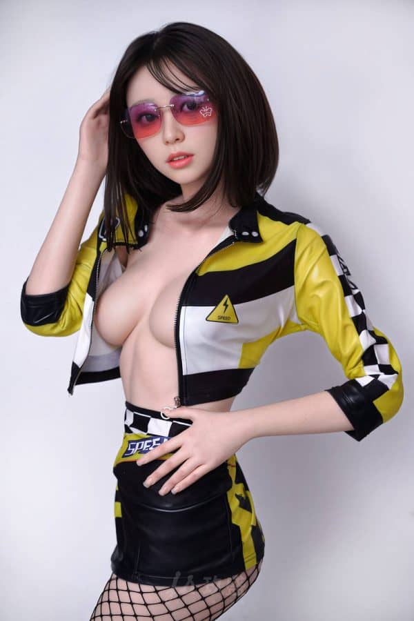 148cm/4ft10 B-cup Silicone Sex Doll – Yume - Image 10