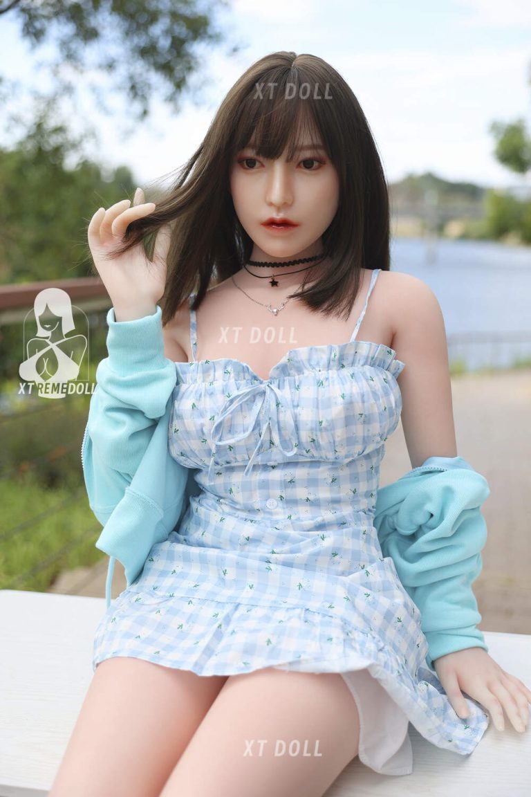 150cm/4ft11 D-cup Silicone Sex Doll – Eleanor